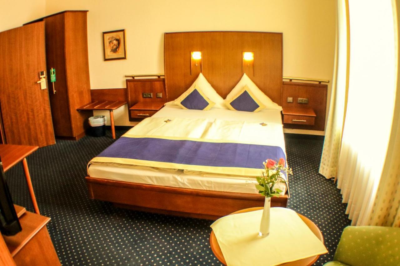 Victoria Hotel Minden Kültér fotó